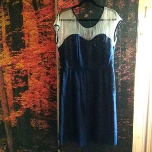 Yellow star lace dress with sweet heart neckline 2x